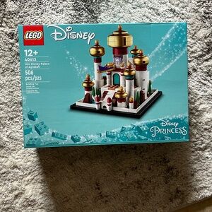 Disney Aladdin Palace Building Set - Gold and Red